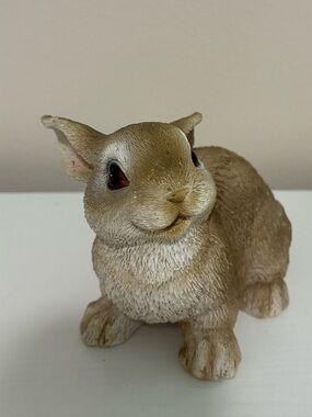 VTG Decorative Small Pet Bunny Figurine - Tan/cream